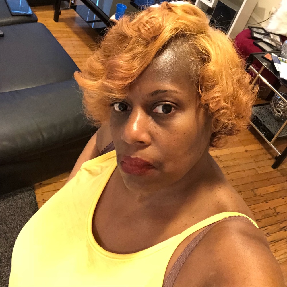 Meet your Posher, Christina